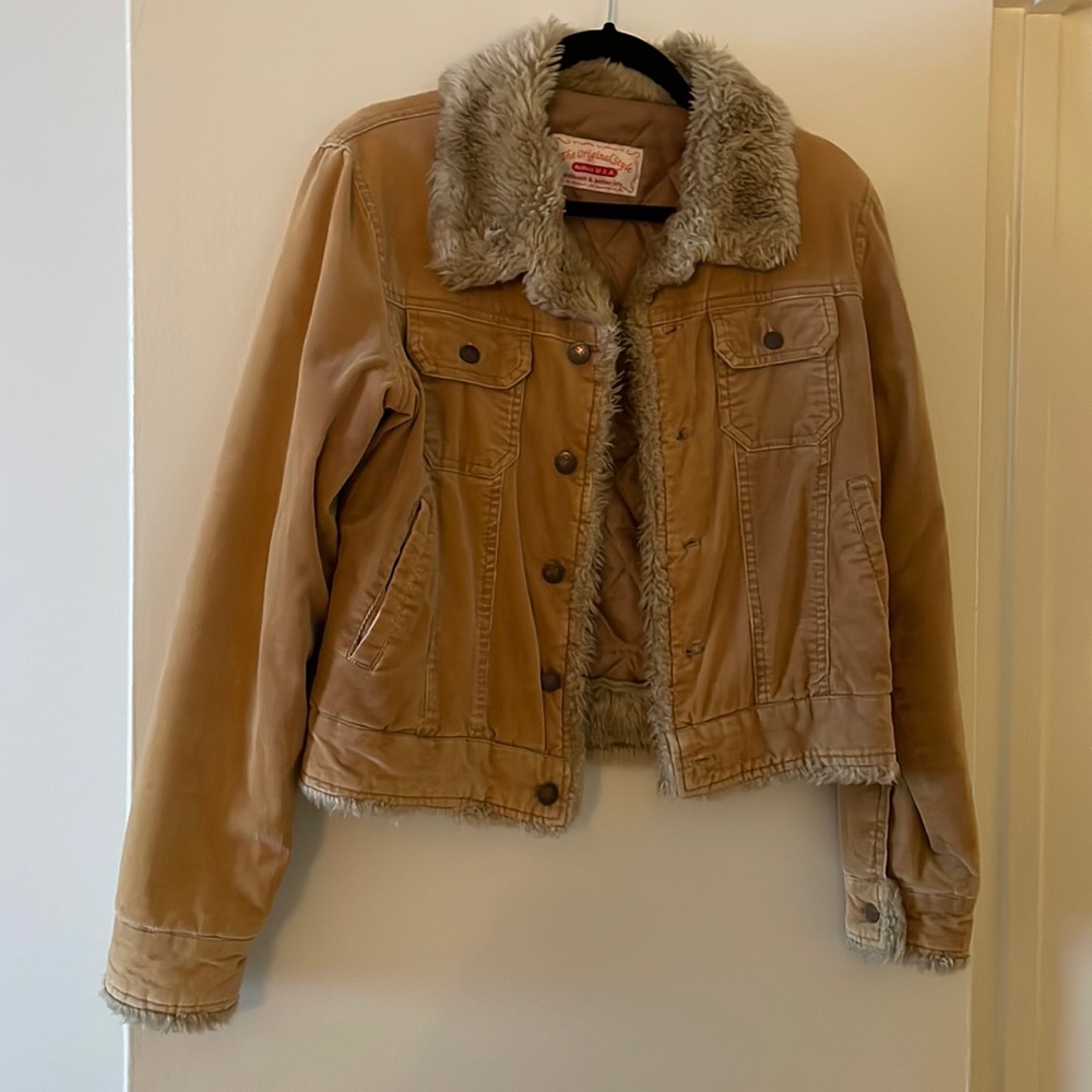 LAST CHANCE Vintage camel corduroy coat with fur edge